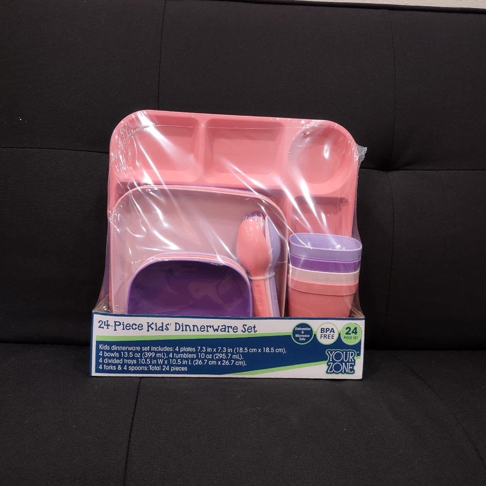 24 Piece Kids Dinnerware Set